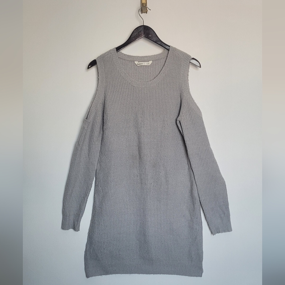 A grey shoulderless sweater by Bluenotes
